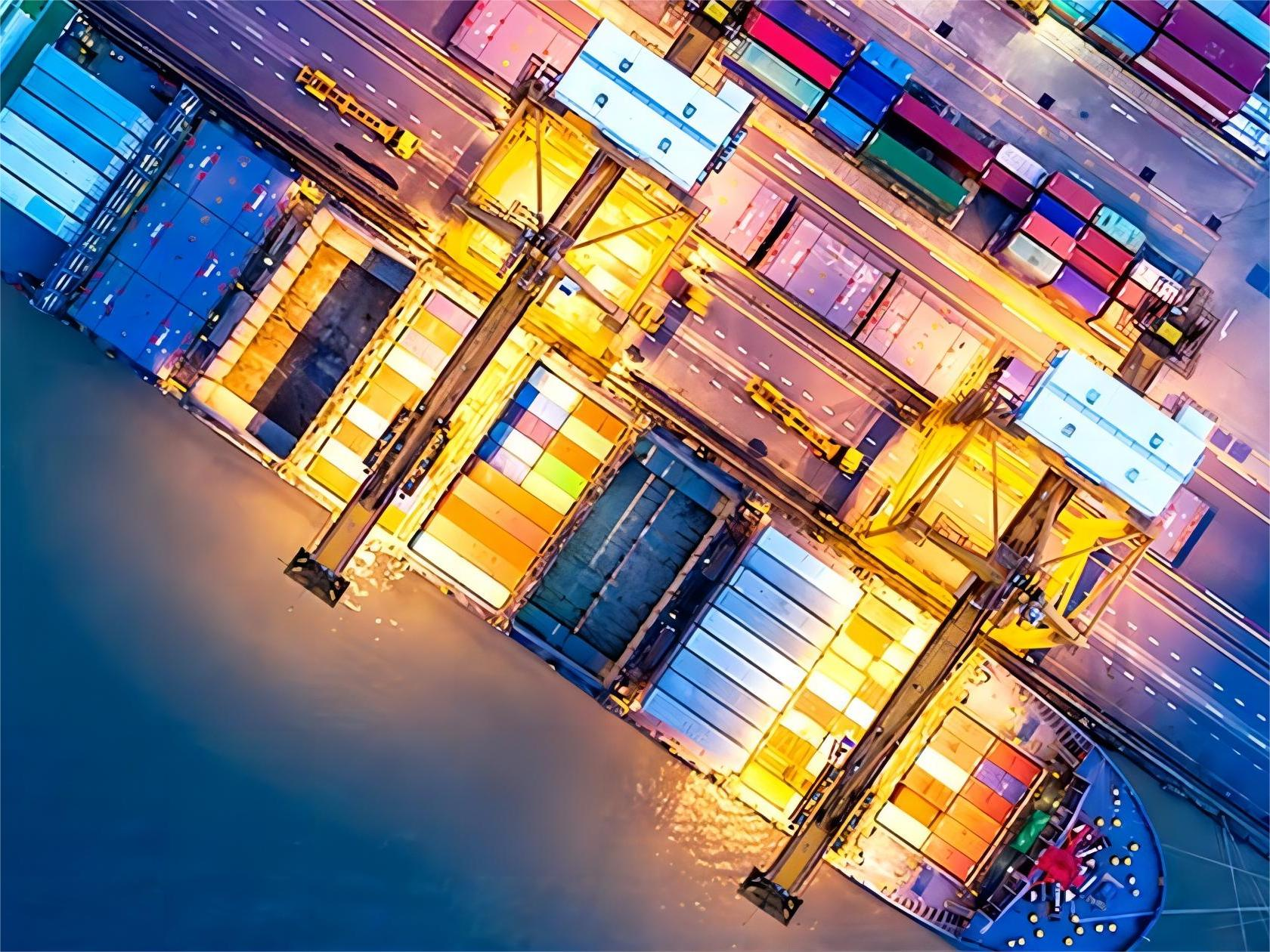 Digital interface showing online shipping quote comparison for 2026